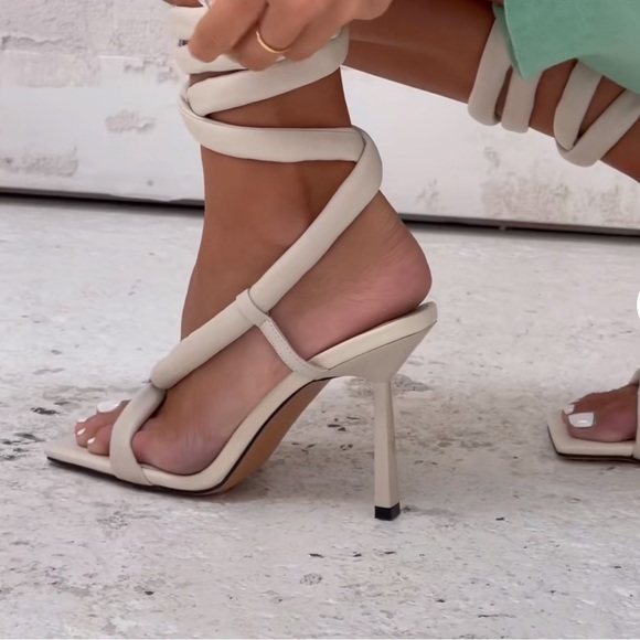 Alias Mae Astro Heel in Bone, EU Size: 39 - Picture 5 of 16